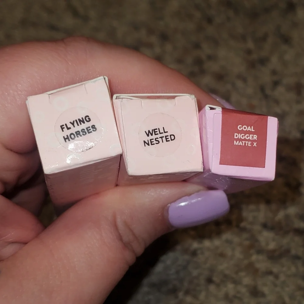 Colorpop bundle - Picture 2 of 16